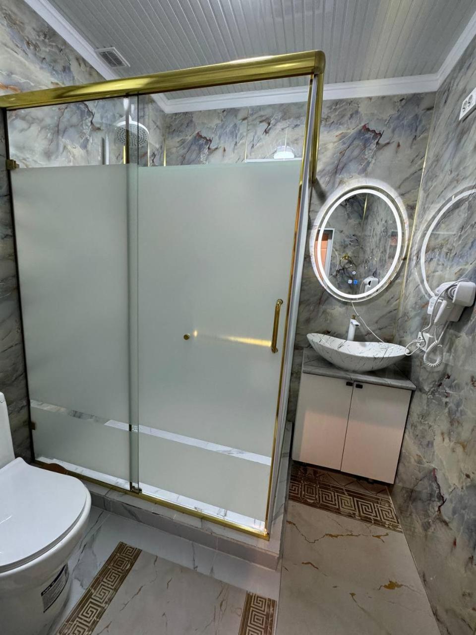Family Hotel, караван сарай ясави * Turkistan